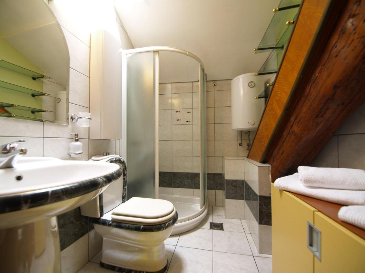Famous Promenade Riva Apartment Split Buitenkant foto