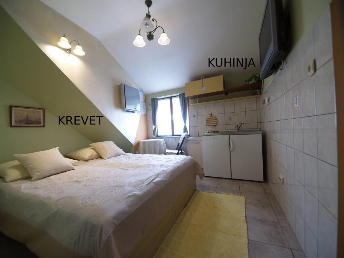 Famous Promenade Riva Apartment Split Buitenkant foto